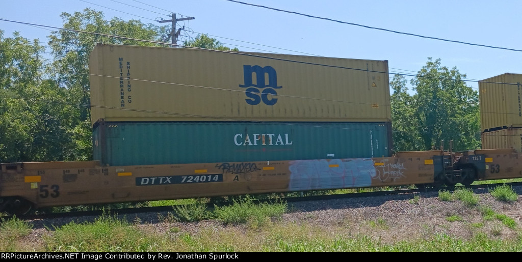 DTTX 724014A and two containers